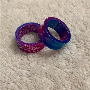 Splatter rainbow plugs